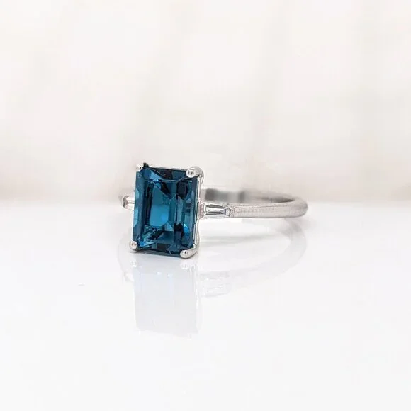 2.4cts London Blue Topaz Ring in Solid 14K Gold with Natural Diamond Accents - Picture 4 of 8